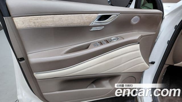 Genesis GV80 2023 — ფოტო 14/35