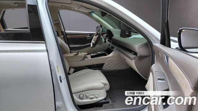 Genesis GV80 2023 — ფოტო 26/35
