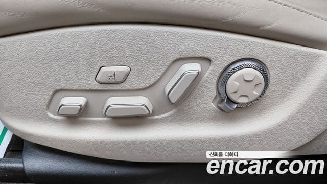 Genesis GV80 2023 — ფოტო 17/35