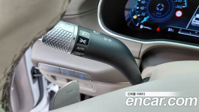 Genesis GV80 2023 — ფოტო 34/35