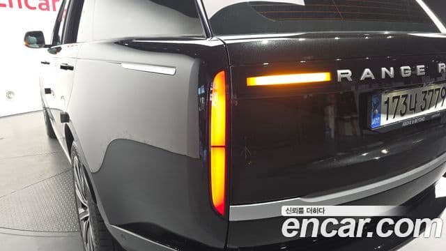 Land Rover Range Rover 2022 — Photo 33/44