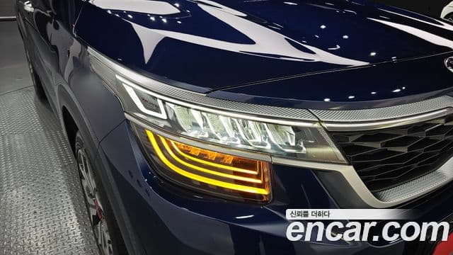 Kia Seltos 2019 — Şəkil 24/30