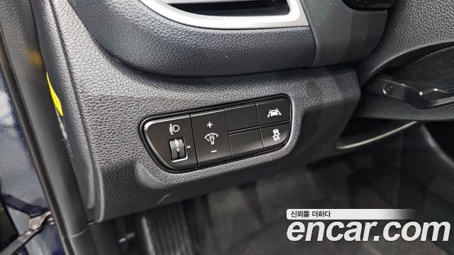 Kia Seltos 2019 — Şəkil 17/30