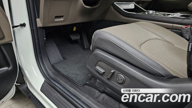 Kia Carnival 2026 — ფოტო 28/34