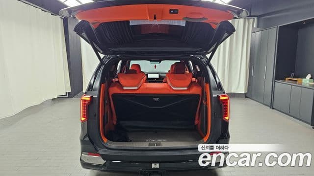 Kia Carnival 2024 — Фото 16/20
