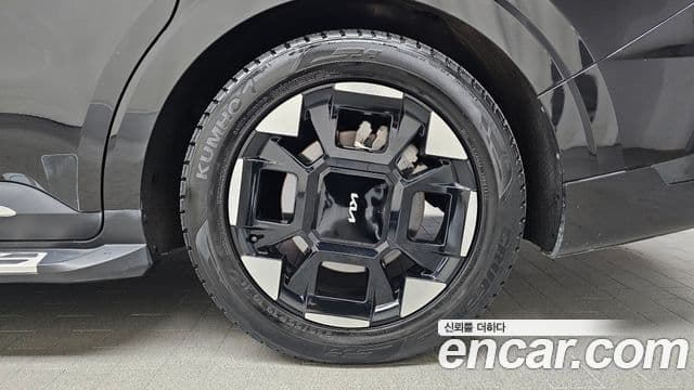 Kia Carnival 2024 — Şəkil 18/33