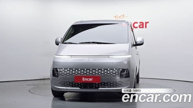 Hyundai Staria 2025 — Фото 3/20