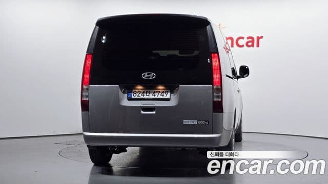 Hyundai Staria 2025 — Фото 4/20