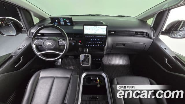 Hyundai Staria 2025 — Фото 7/20