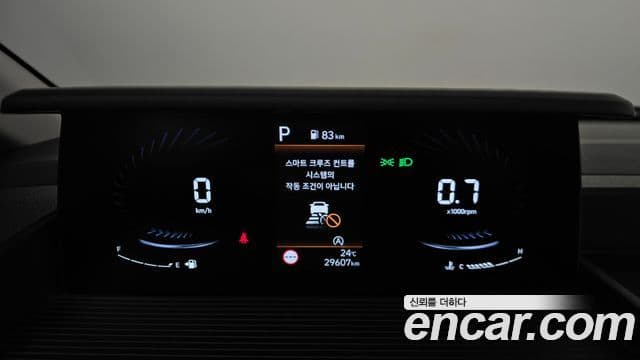 Hyundai Staria 2025 — Фото 8/20