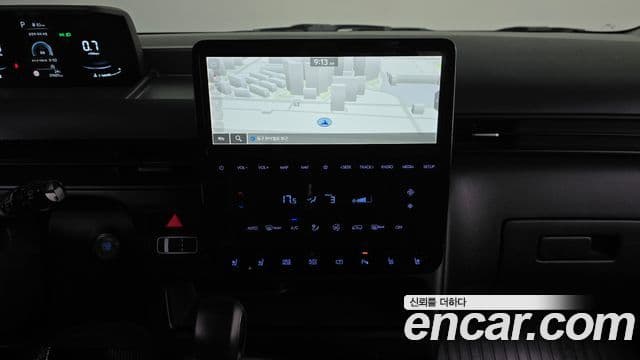 Hyundai Staria 2025 — Фото 13/20