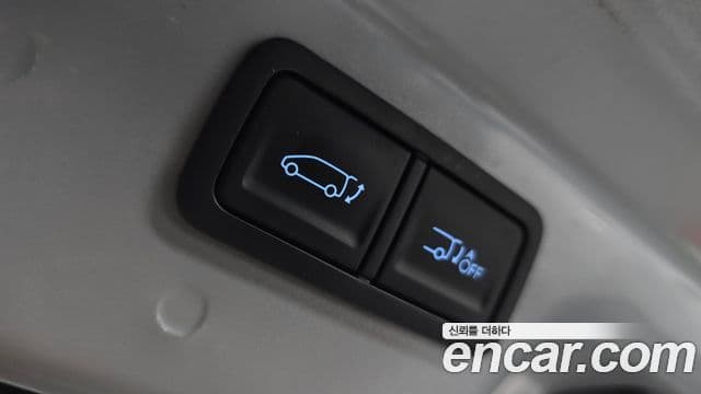 Hyundai Staria 2025 — Фото 19/20
