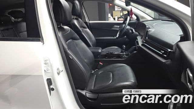 Kia Sportage 2021 — Фото 11/20