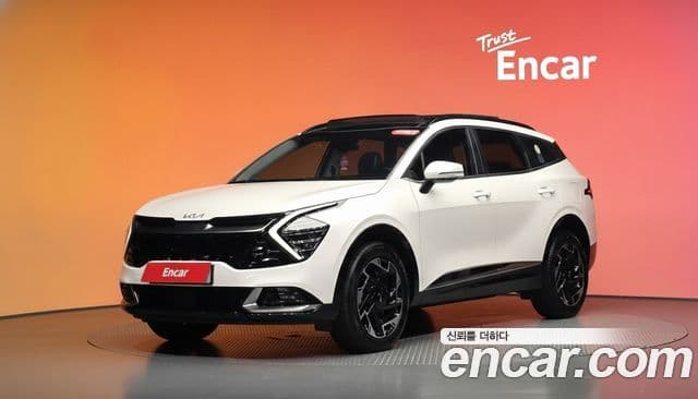 Kia Sportage 2021 — Фото 1/20