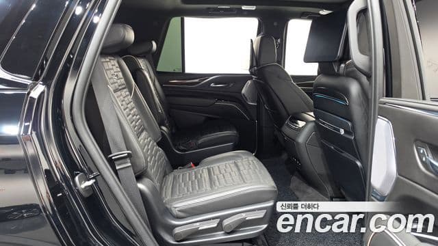 Cadillac Escalade 2023 — Photo 27/39