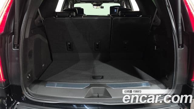 Cadillac Escalade 2023 — Фото 20/20