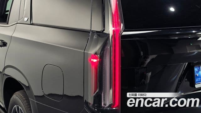 Cadillac Escalade 2023 — Photo 24/39