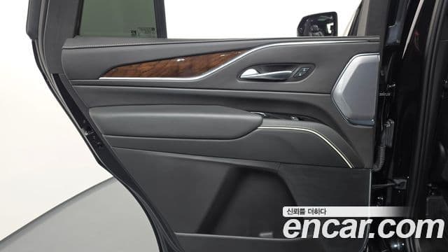 Cadillac Escalade 2023 — Şəkil 33/39