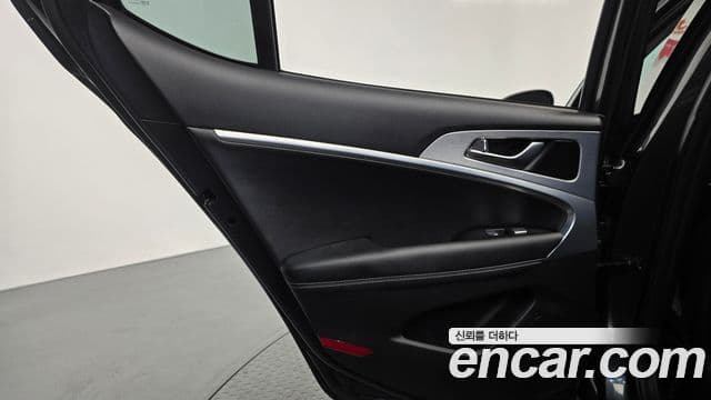 Genesis G70 2019 — Şəkil 29/34