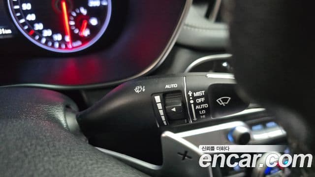 Genesis G70 2019 — Şəkil 27/34