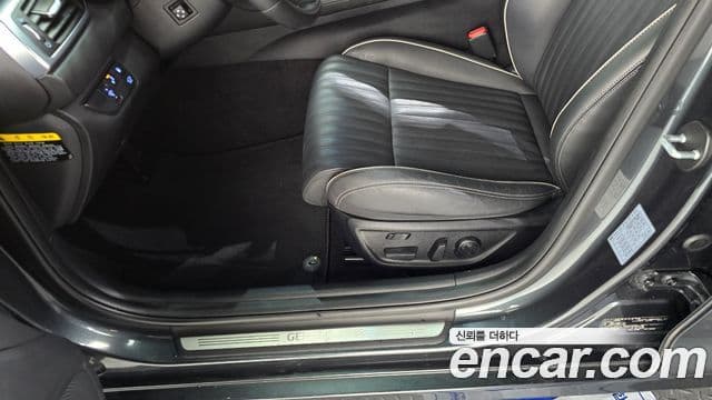 Genesis G70 2019 — Şəkil 33/34