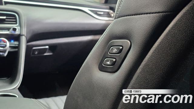 Genesis G70 2019 — Şəkil 18/34