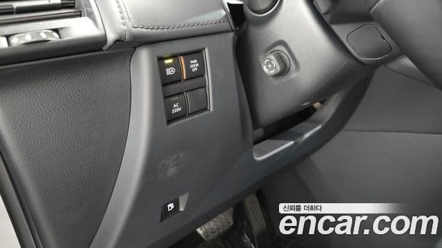 Toyota Alphard 2024 — Photo 4/32