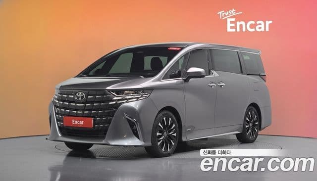 Toyota Alphard 2024 — Photo 7/32
