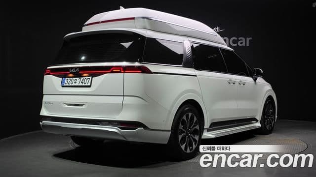 Kia Carnival 2021 — Фото 2/20