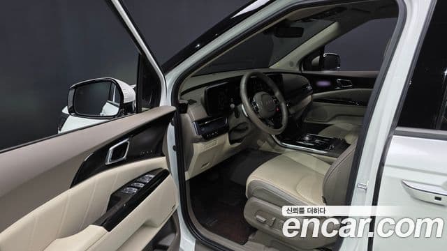 Kia Carnival 2021 — Фото 10/20