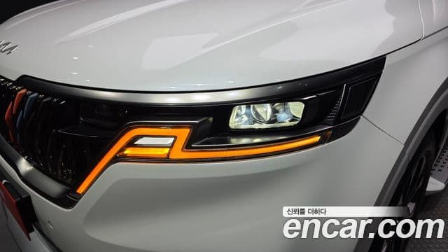 Kia Carnival 2021 — Şəkil 9/36