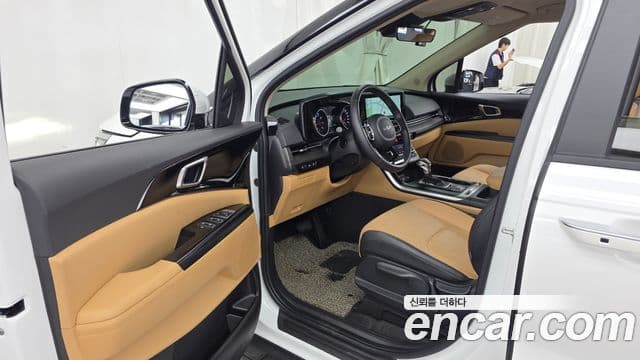 Kia Carnival 2023 — Фото 10/20