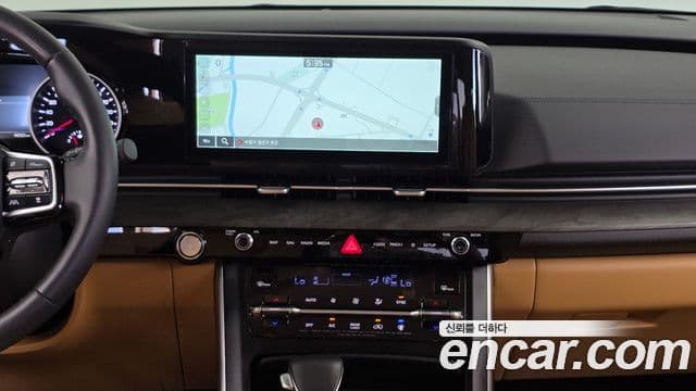 Kia Carnival 2023 — Фото 14/20