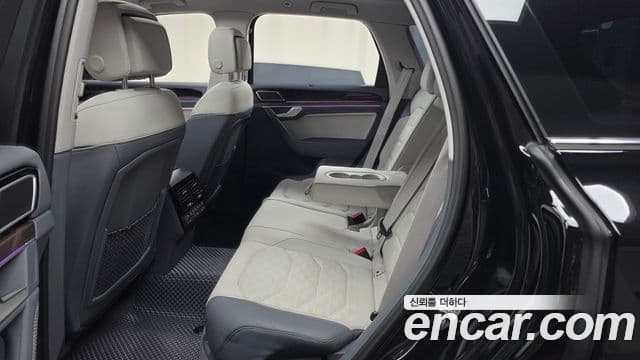 Volkswagen Touareg 2025 — Photo 25/35
