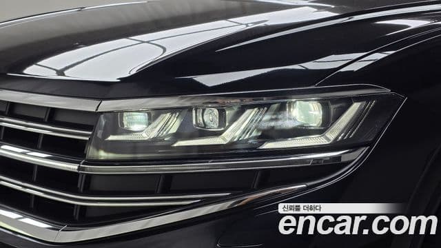 Volkswagen Touareg 2025 — Photo 6/35