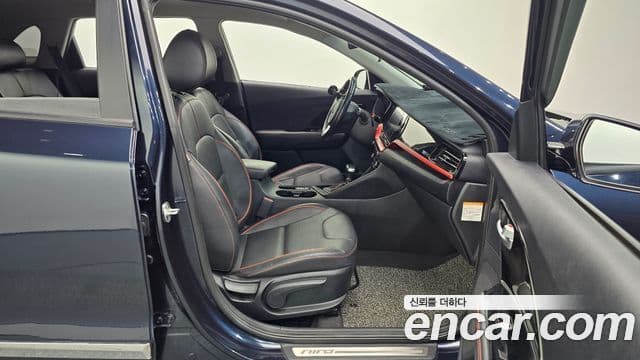 Kia Niro 2019 — Фото 11/20