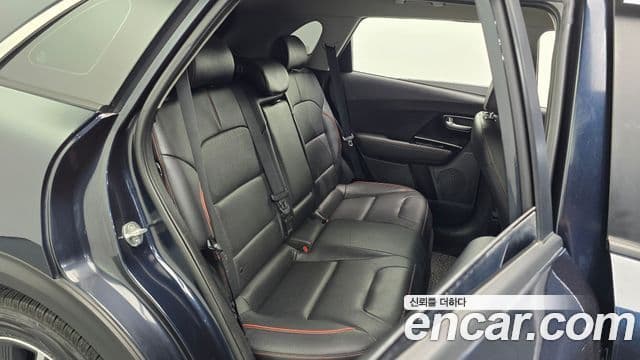 Kia Niro 2019 — Фото 12/20