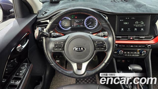 Kia Niro 2019 — Фото 13/20