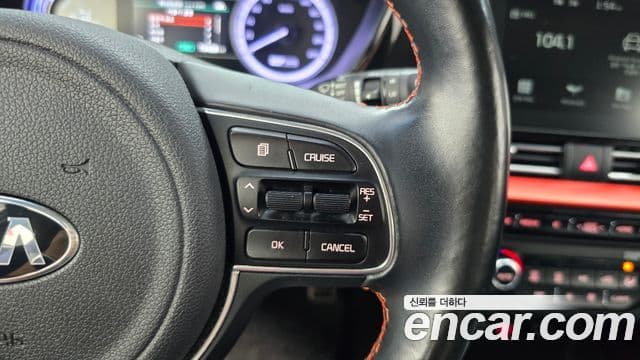 Kia Niro 2019 — Фото 16/20
