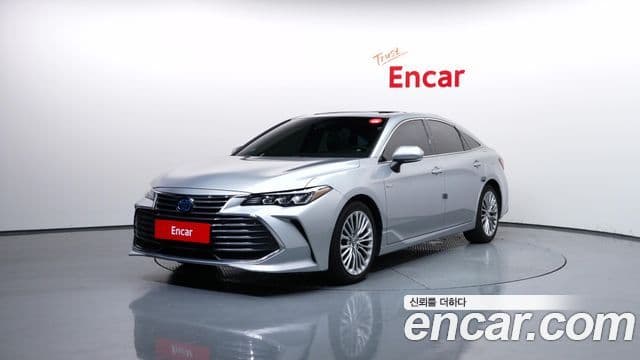 Toyota Avalon 2019 — ფოტო 10/20
