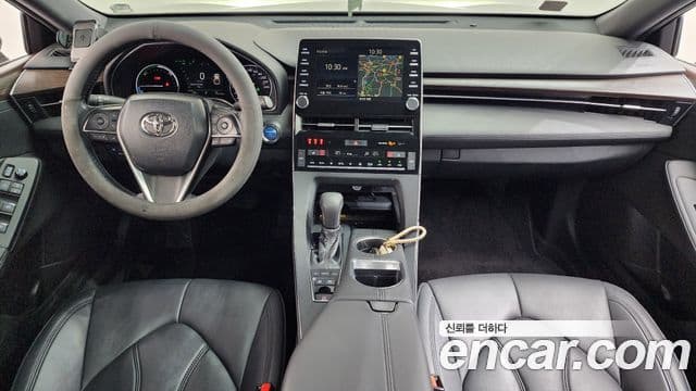 Toyota Avalon 2019 — ფოტო 1/20