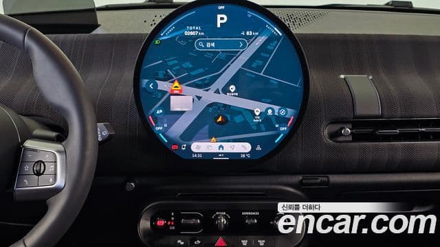 Mini Cooper Electric 2026 — Şəkil 15/32