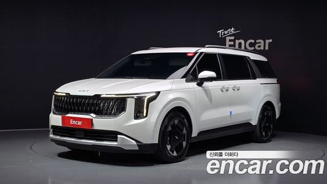 Kia Carnival 2025 — Фото 1/20