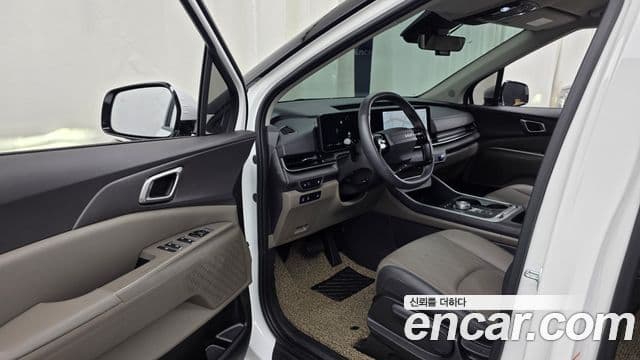 Kia Carnival 2025 — Фото 10/20