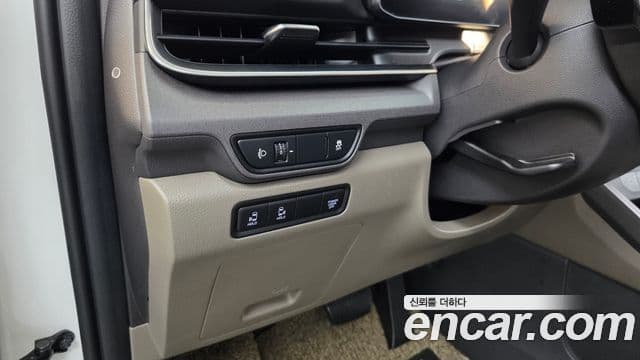 Kia Carnival 2025 — Фото 17/20