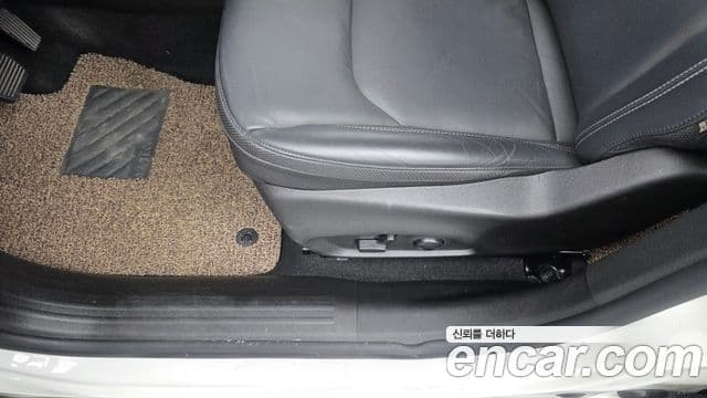 Jeep Renegade 2022 — Photo 32/32