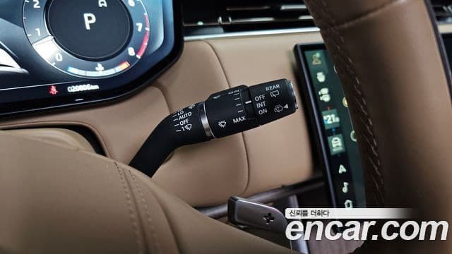 Land Rover Range Rover 2024 — Фото 17/20