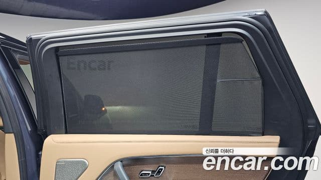 Land Rover Range Rover 2024 — ფოტო 30/44