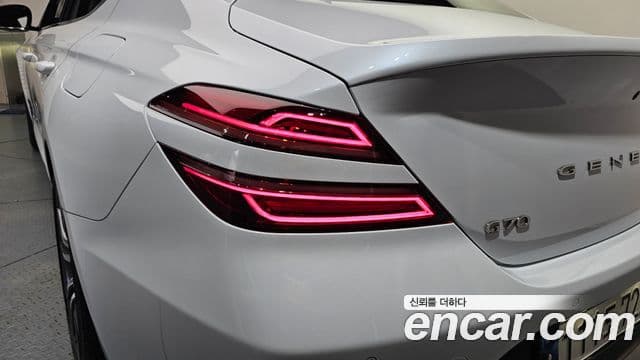 Genesis G70 2023 — Şəkil 23/30