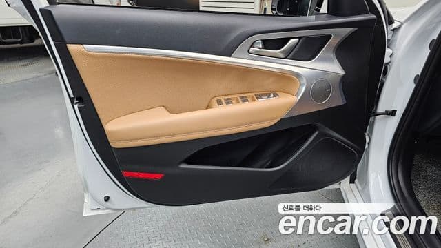 Genesis G70 2023 — Şəkil 9/30